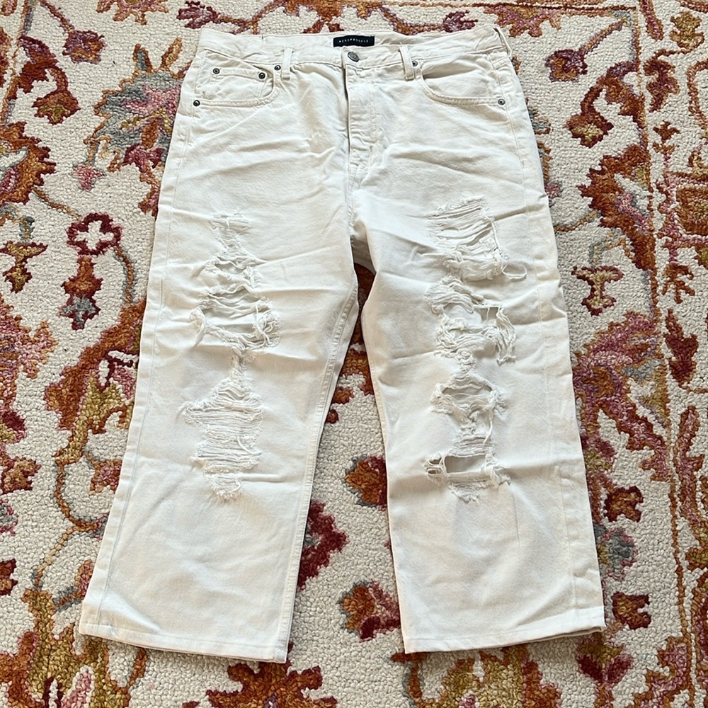 4/$25 SALE Aeropostale Cream Distressed 90s Baggy Cropped Jeans